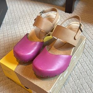 Dansko Thea heels clogs